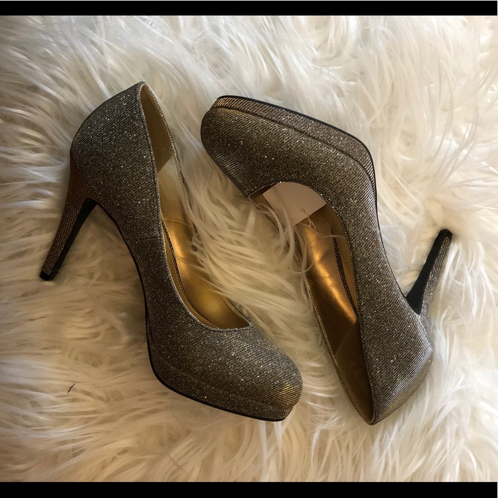 Fioni Sparkle heel pumps